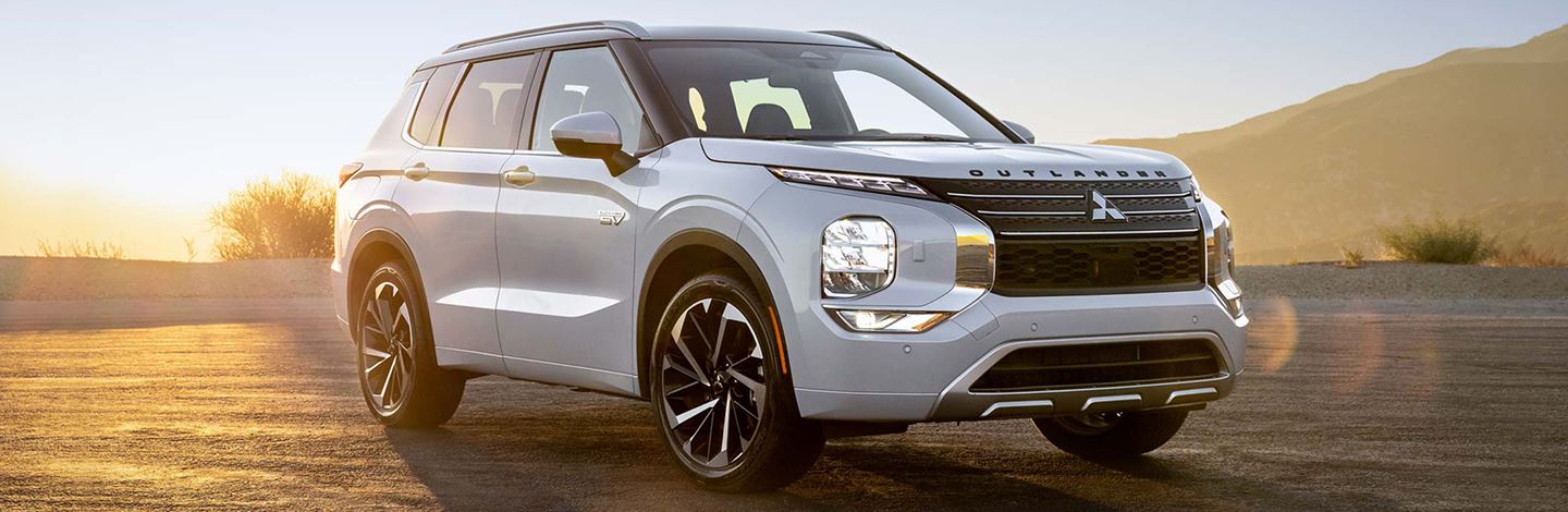  Mitsubishi Outlander 2023
